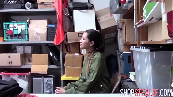 Little Robber Giving Blowjob and Drilled