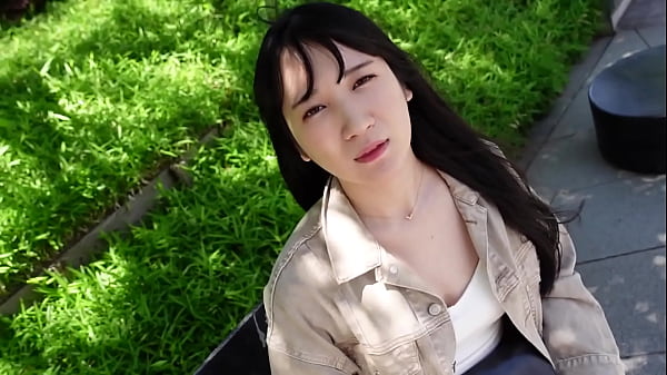 Cute Teen Girl dances in cumshot