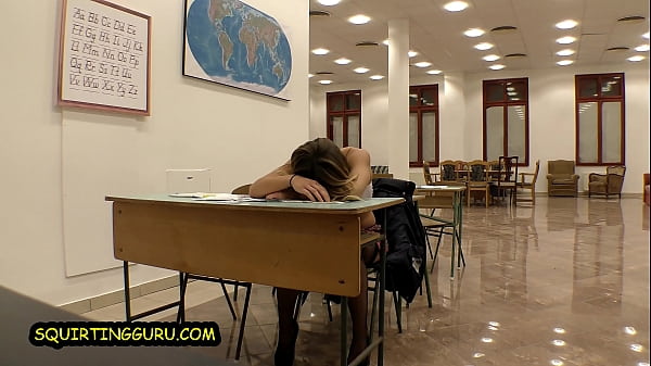 Teen squirting performs Video